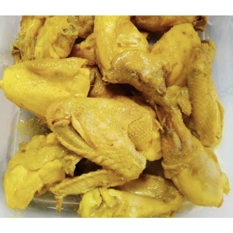 

Ayam Ukep Bumbu Kuning