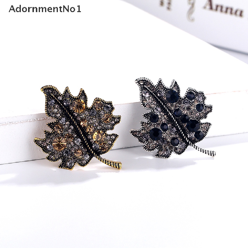 (AdornmentNo1) Pin Bros Daun Maple Hiasan Berlian Imitasi Gaya Retro