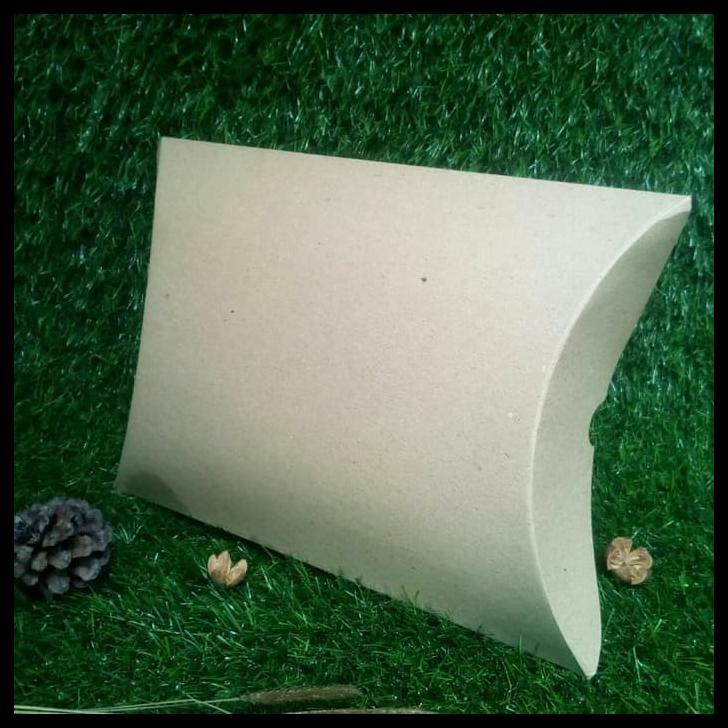

Hot Promo Pillow Box/Kotak Kado Karton Softboard 300 Gr Ukuran Plt 26 X 20 X 6Cm