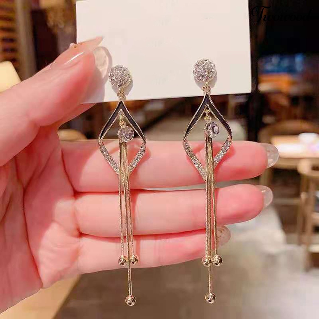 Twowood 1 Pair Women Earrings Tassel Rhinestone Durable Romantic Drop Earrings for Dating