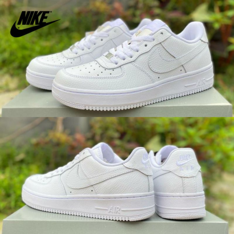 Sneakers Putih Pria Nike Air Force 1 One Triple White Bnib