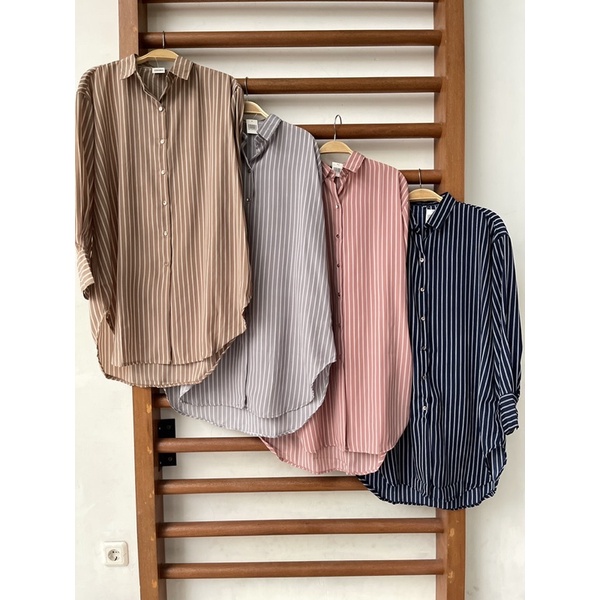 kemeja salur liris woolpeach basic oversize stripes shirt Ld120~xxL hem blouse top