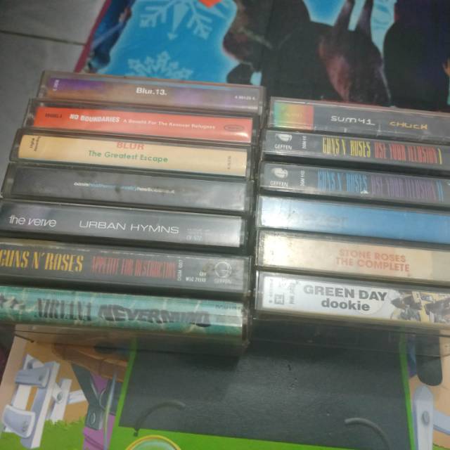 Paketan kaset stone roses, oasis, GNG, Nirvana dll