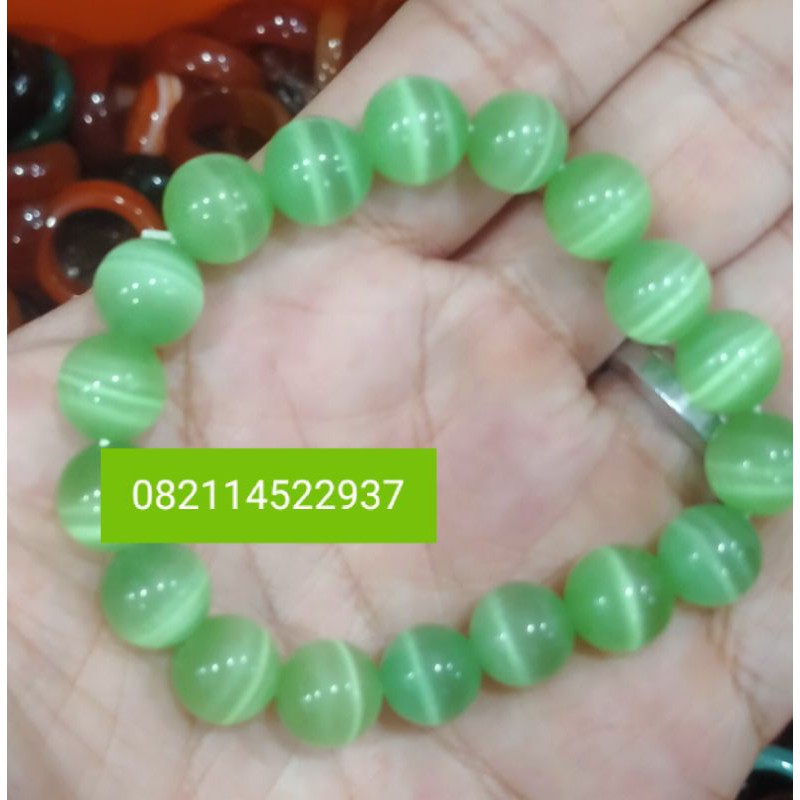 Gelang Batu Mata Kucing