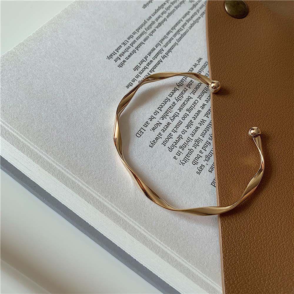 Mxbeauty Wanita Gelang Elegan Adjustable Hadiah Pembukaan Geometris Temperamen Teman Bangles