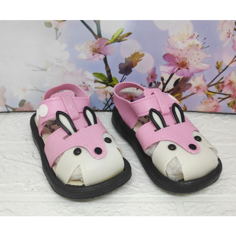 SANDAL ANAK TALI JELLY IMPORT 25-30 buat anak kesayangan kita dengan motif kelinci