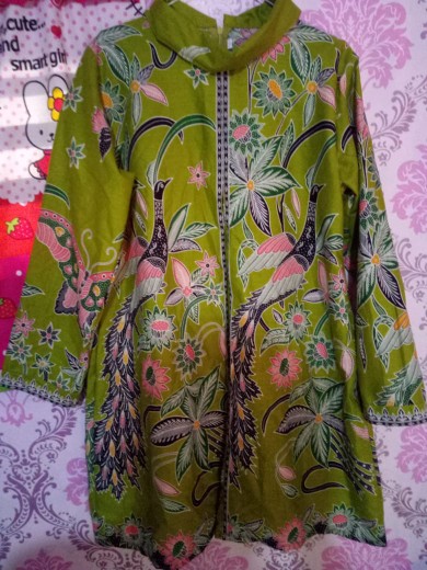 Tunik Batik Unggul Jaya Gempi Lily Hijau