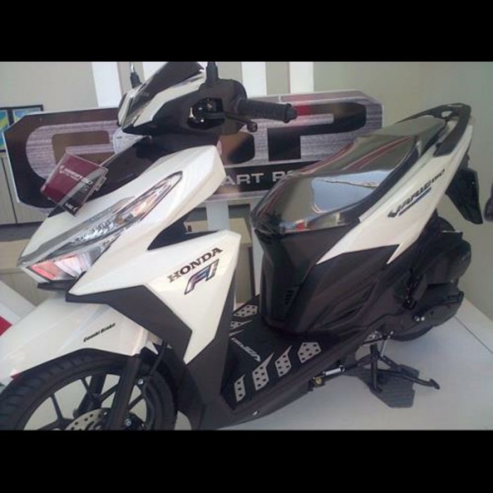 Karpet Alas Kaki Pijakan Bordes  Motor TEBAL Aksesoris Variasi Vario 150 Vario 125 Vario150