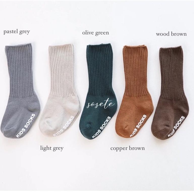 

[KODE V4703] Little Sosete - Plain Socks Neutral Colour
