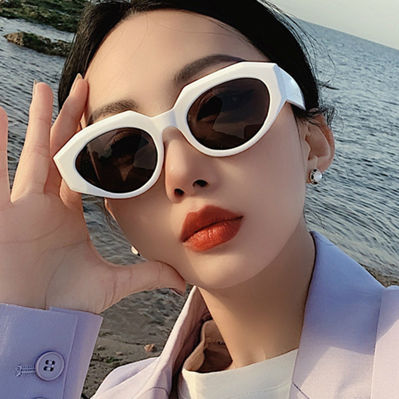 2021 fashion small frame cat eye European and American ins trend men and women sunglasses