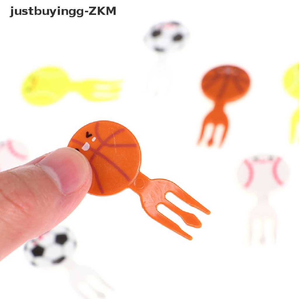 [justbuyingg] 8Pcs Mini Football Sport Fruit Fork Cartoon Snack Cake Dessert Food Toothpick [zkm]