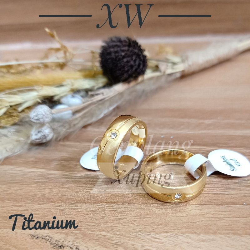 Cincin Titanium Gold model Cincin Kawin CC651