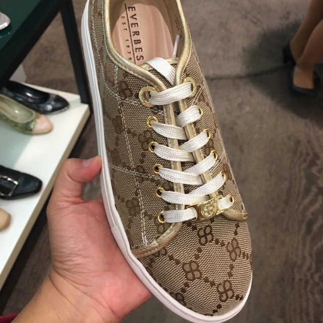 Sepatu wanita everbest