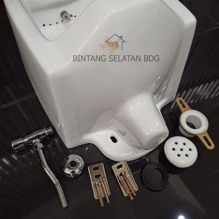 URINAL WC PRIA URINOIR KAMAR MANDI FULLSET PUSH KRAN VOLK DIASCIA U02