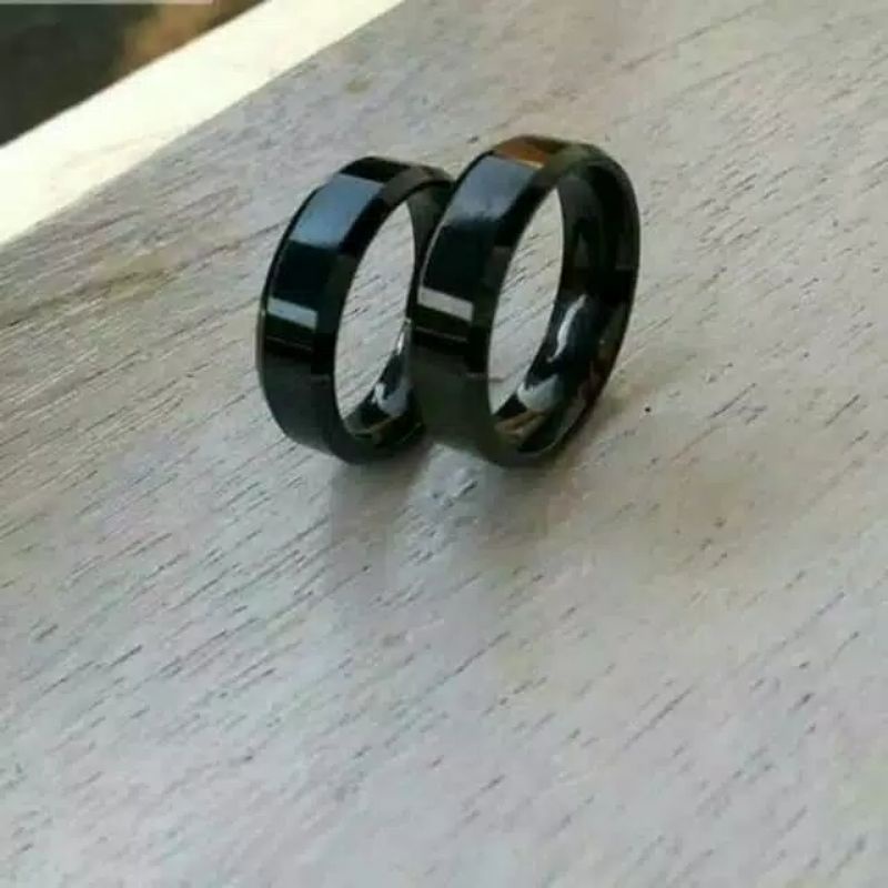 cincin hitam black polos titanium couple