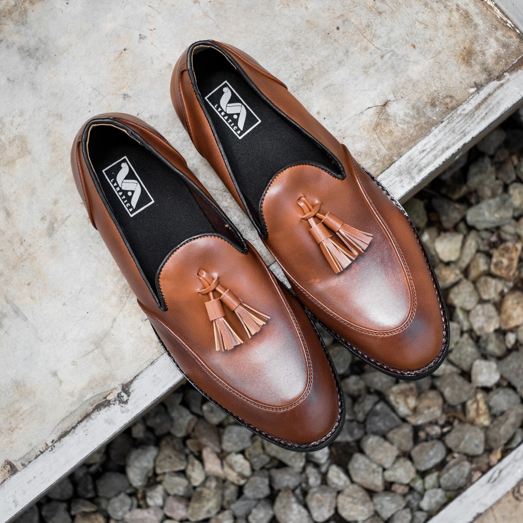 Huesca Brown | 39-44 | Sepatu Tanpa Tali Coklat Loafers Pria Casual Kerja Formal Kantor Laki | Lvnatica x FORIND