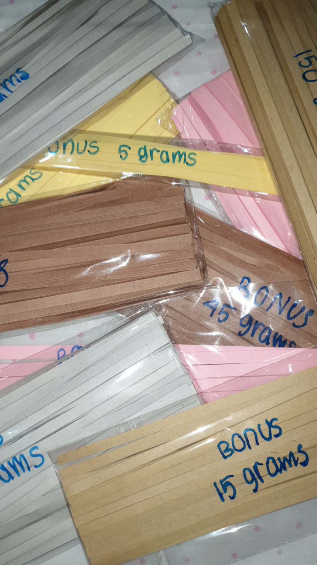 [ 20 Grams ]shredded Paper/ Kertas Cacah/ Gift Box Filler/ Isian Parcel (dark Brown)