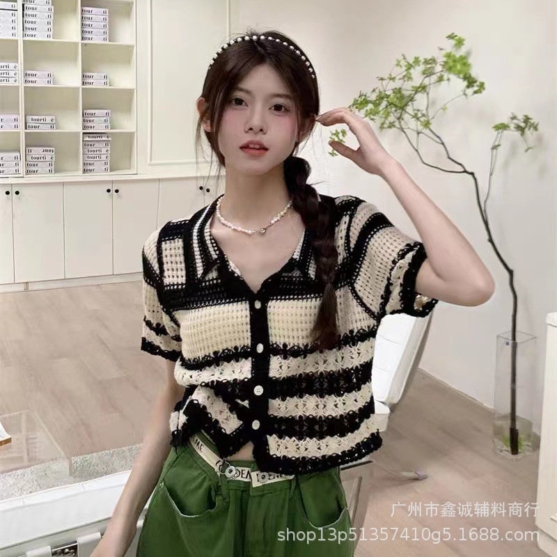 Wanita musim panas retro bergaris sweter rajutan berongga wanita desain tipis niche kerah polo pende