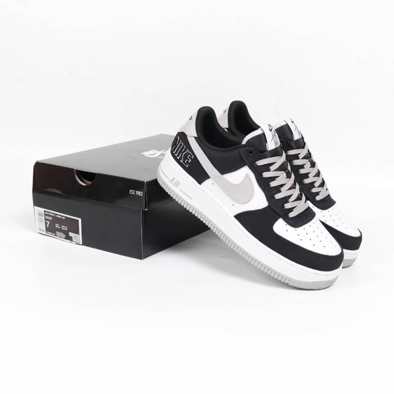 NIKE AIR FORCE LV 8/SNEAKERS IMPORT PREMIUM/