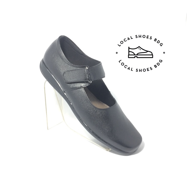 SEPATU UNTUK CEWEK SUNTOUR