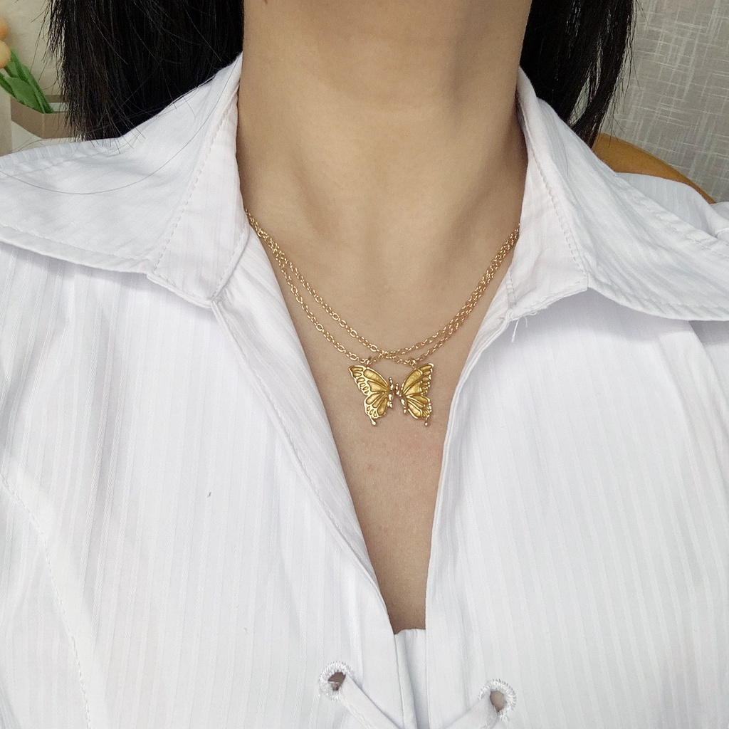 Kalung Rantai Dengan Liontin Kupu-Kupu Warna Permen Gaya Korea Untuk Wanita