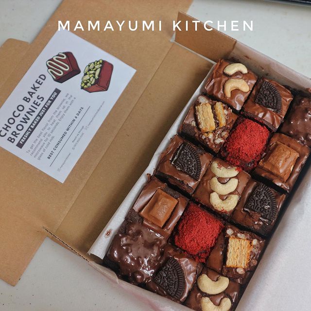 

BROWNIES PANGGANG SEKAT PREMIUM VARIAN UK 20x10, 20x20
