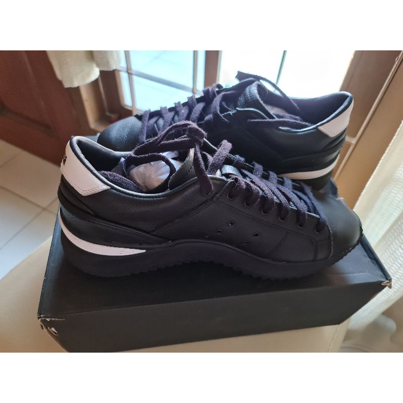 Sepatu Onitsuka Hitam Original