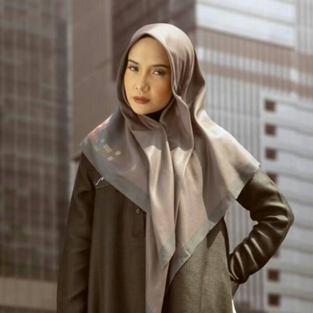URBAN SERIES BY DEENAY X ZASKIA SUNGKAR