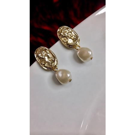 ANTING ELEGANT GOLD MUTIARA