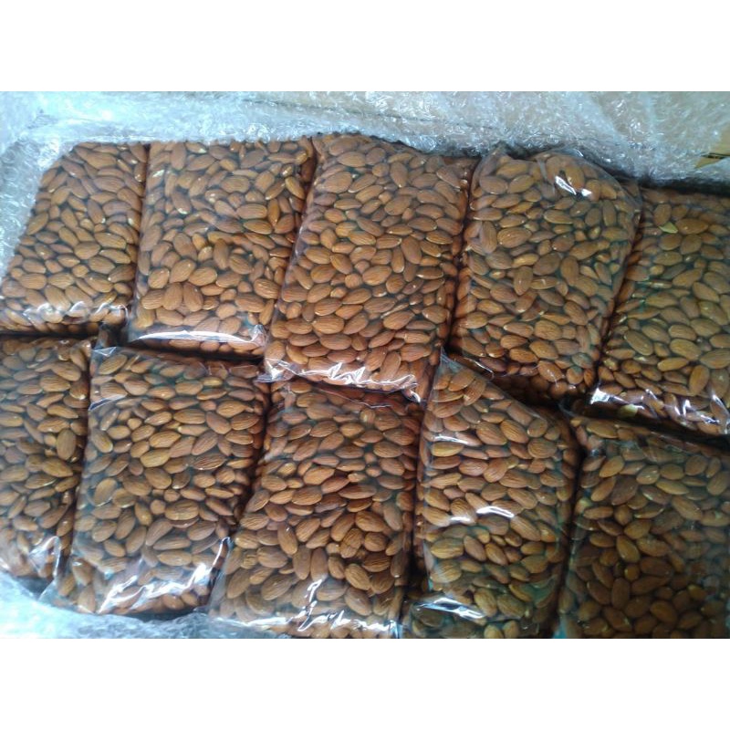 

Kacang Almond Panggang 1Kg Kupas Non Kulit Original Import Termurah Blue Diamond Medan COD Gurih