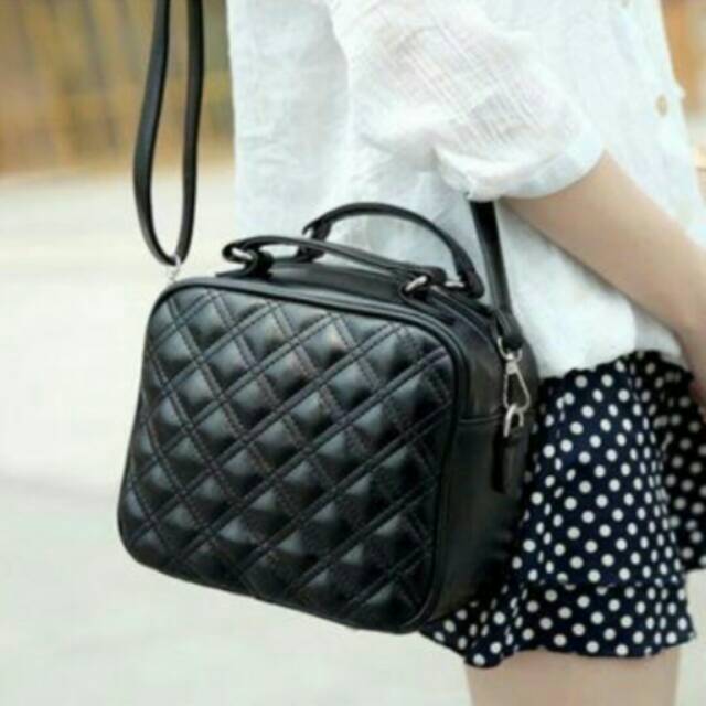 SLING BAG  Gratis Pom Pom Slinga Bag SQUARE TAS selempang