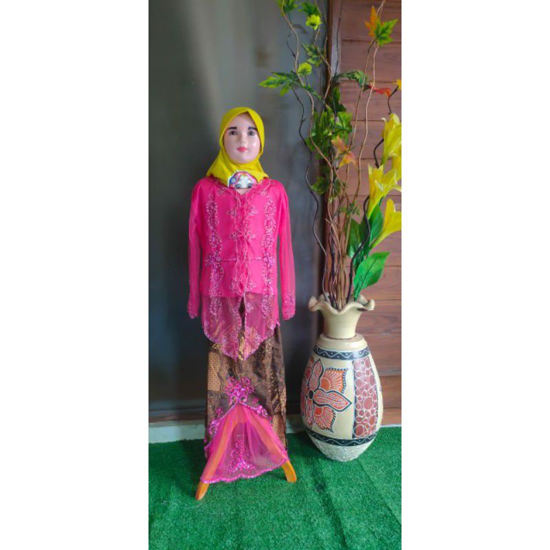 FREE ONGKIR/ BISA COD KEBAYA ANAK PEREMPUAN PAYET 1 SET ROK & ATASAN WARNA PINK FANTA