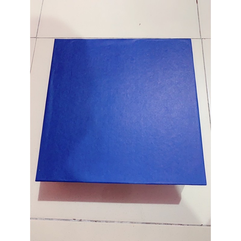 

CUSTOM KOTAK KADO GIFT BOX KOKOH UKURAN BESAR