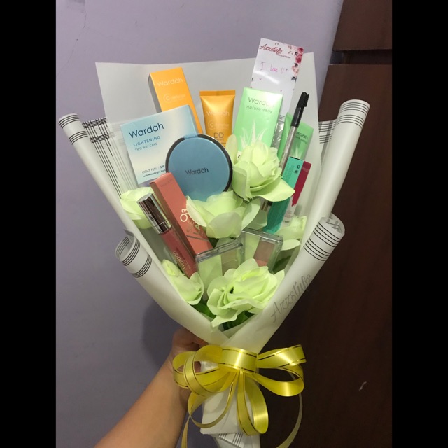Bouquet makeup | bouquet wardah | buket makeup | bouquet skincare
