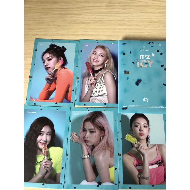 ITZY OFFICIAL POSTCARD BENEFIT ITZ ICY YEJI LIA RYUJIN CHAERYEONG YUNA
