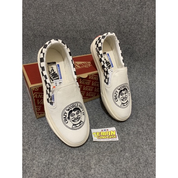 SEPATU SLIIP ON CRAZY WORLD AINT IT MADE IN CHINA WAFFLE DT