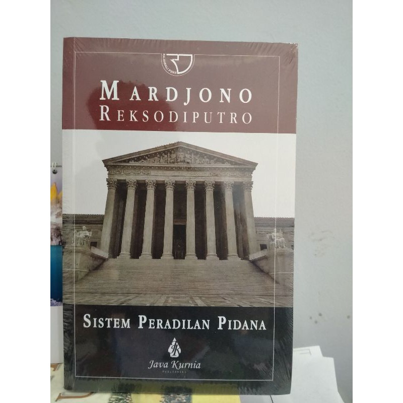 buku SISTEM PERADILAN PIDANA Pengarang  Mardjono Reksodiputro