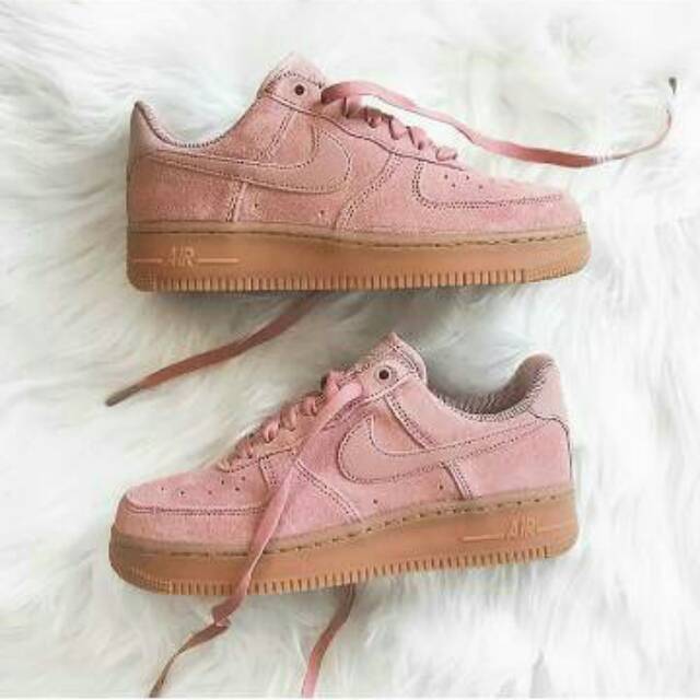 nike suede pink