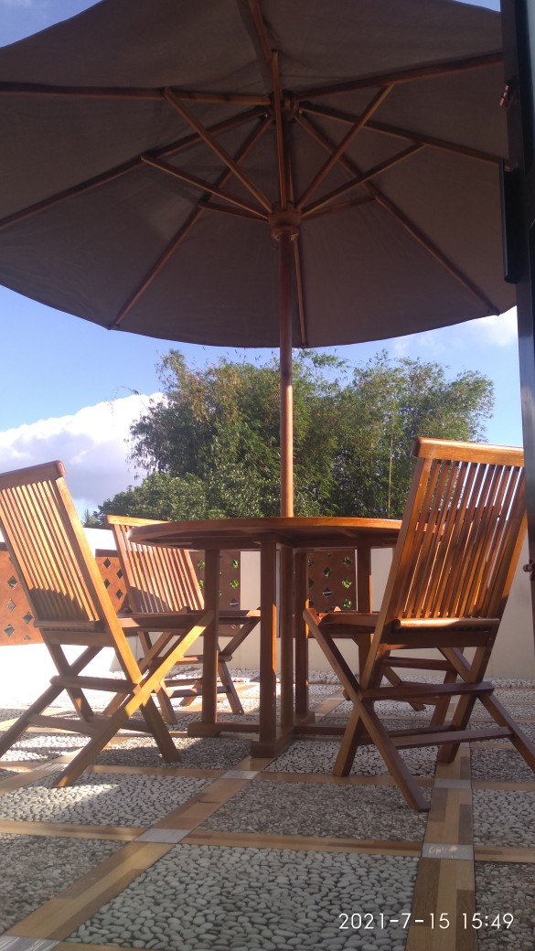Meja Kursi Payung Jati Solid Cafe/pantai/hotel Outdoor Kursi Teras Meja Santai Payung Taman