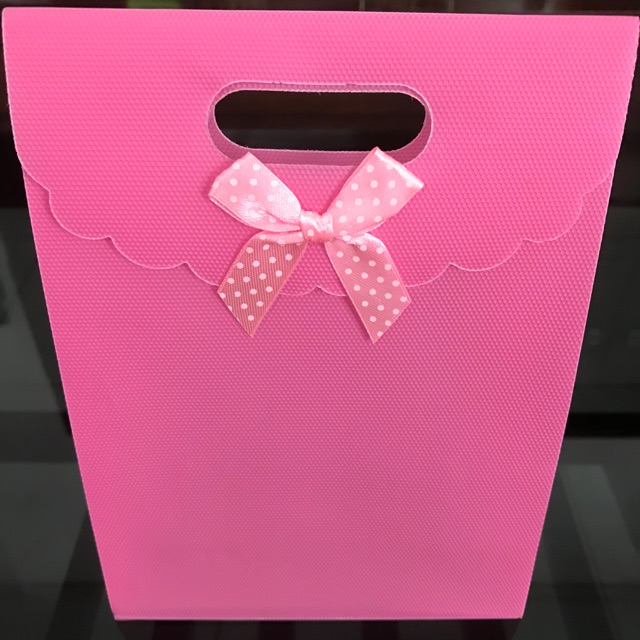 

Tas pembungkus kado / Goodie bag