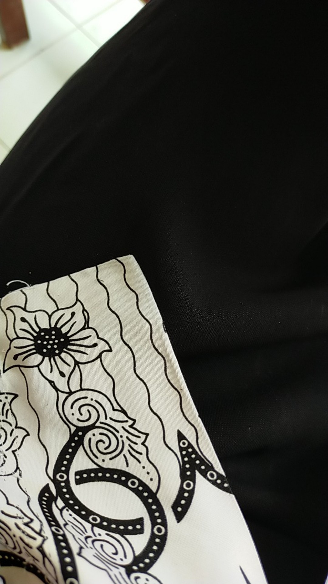 Kain Batik Solo Motif Gunungan Burung Kembar