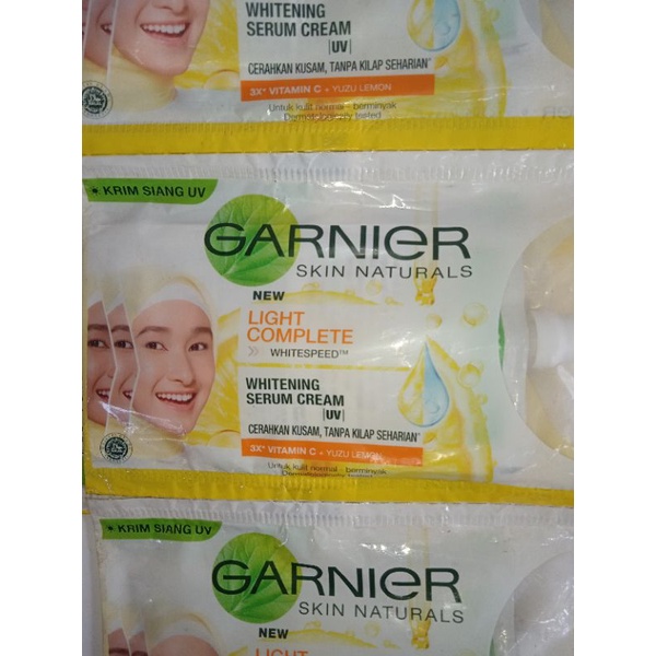 Garnier Day Cream 7ml/ Krim Siang UV 12 sachet