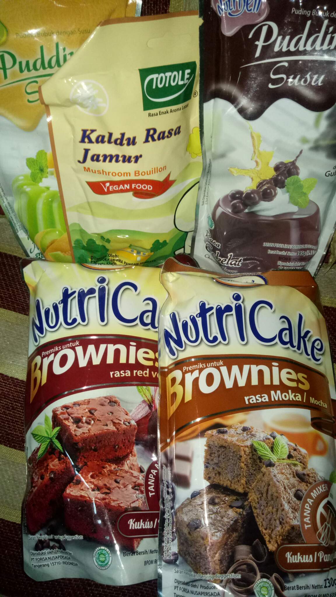 Nutricake Brownies Panggang Kukus Red Velvet 230 Gr Nutri Cake