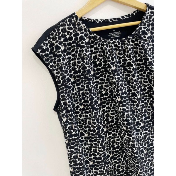 Van husen leopard print mixed media top