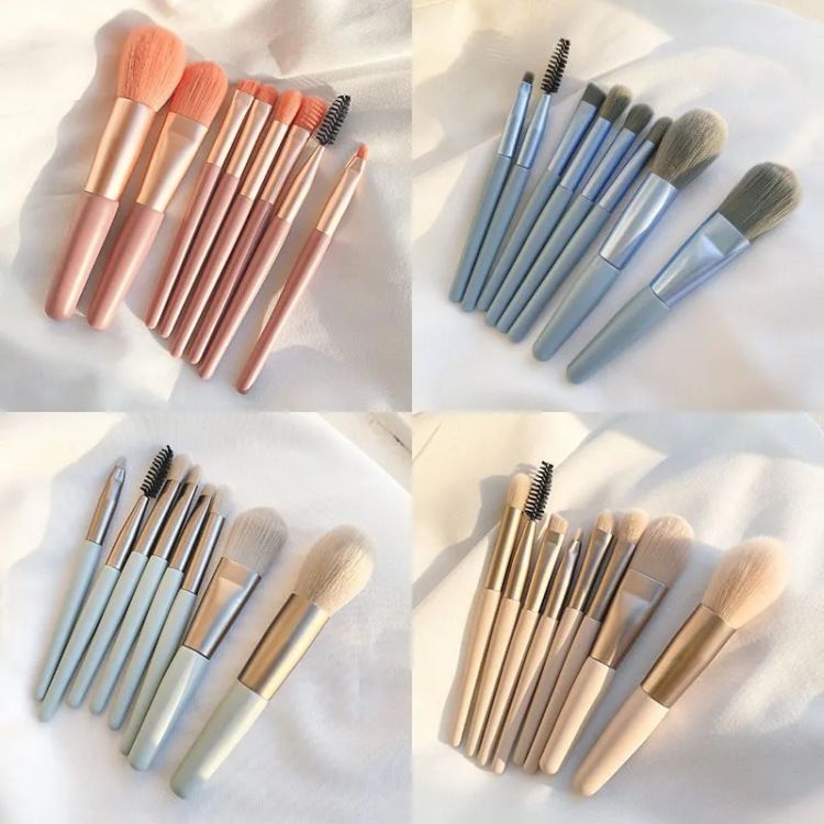 KMN Kuas Make up 8 in 1 Free Pouch Set Cosmetic Brush  Make Up Tools Paket Kuas Makeup 8pcs Mini Travel Beauty Tools