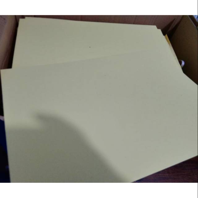 

Kertas jasmin Cream 210 grm ukuran A4