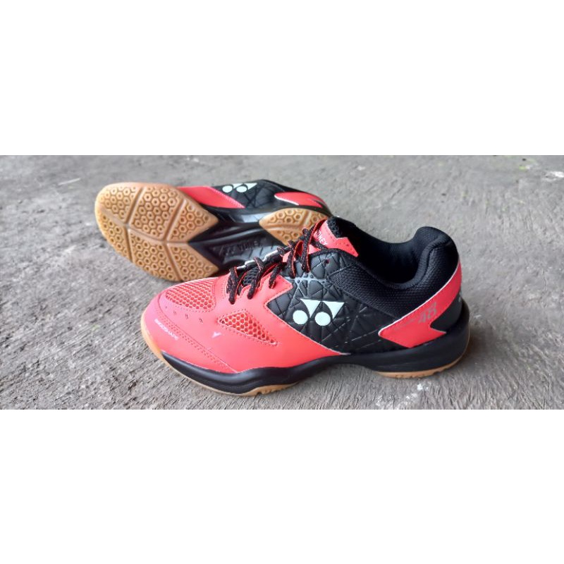 sepatu yonex original indonesia .sepatu badminton