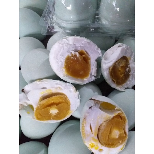 

Telur asin matang fresh dan bergizi