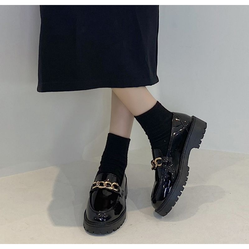 Rantai Logam Oxford Sepatu untuk Wanita Sepatu Wanita Baru Slip Di Alun-alun Platform Sepatu Round Toe Pantofel Solid Kasual Kulit sepatu / Sepatu Flat Wanita / Sepatu Docmart Wanita / Bisa Cod