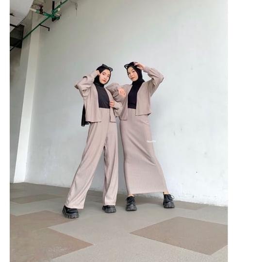 Terbaru - XAVIRO  - ZEC OOTD Wanita Setelan EVI / Nonio Knit one Set RIB  XL  ROK + BAJU  / Setelan 